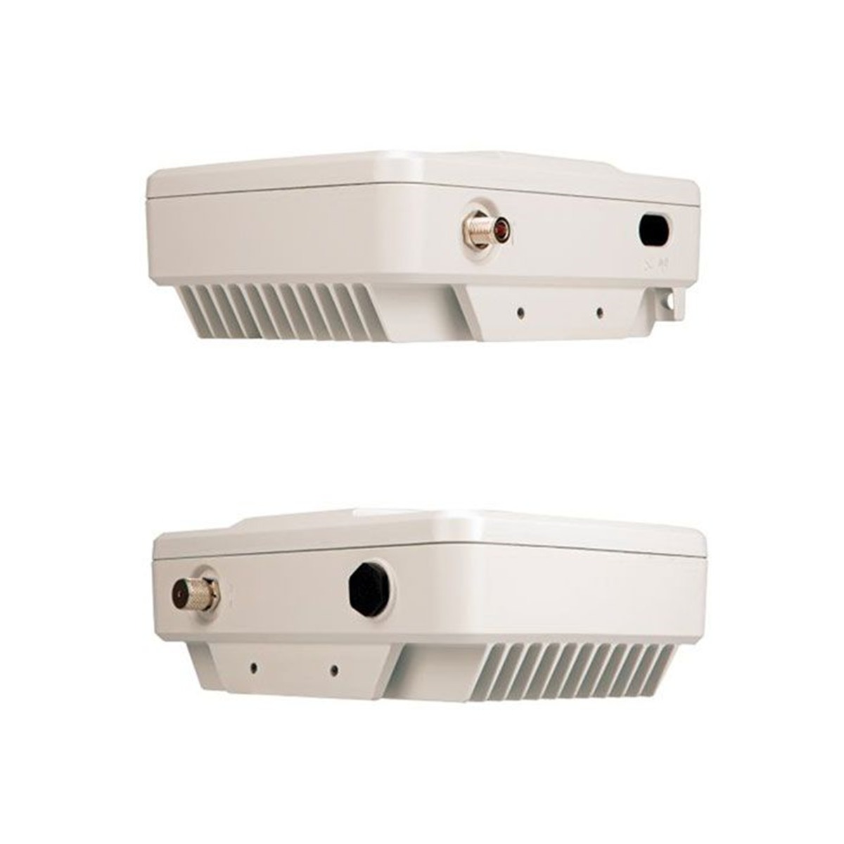 Repetidora Motorola SLR1000 Digital LAR11SDGANQ1AN UHF 400-527 MHz